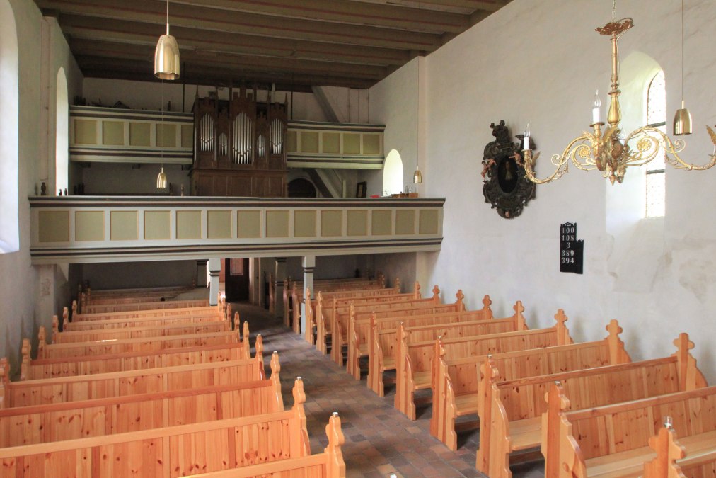 Widok wnętrza kościoła parafialnego, © Marlies Kiauka