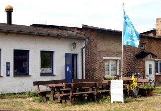 Widok zewnętrzny szkoły żeglarskiej, &copy; Sabrina Wittkopf-Schade