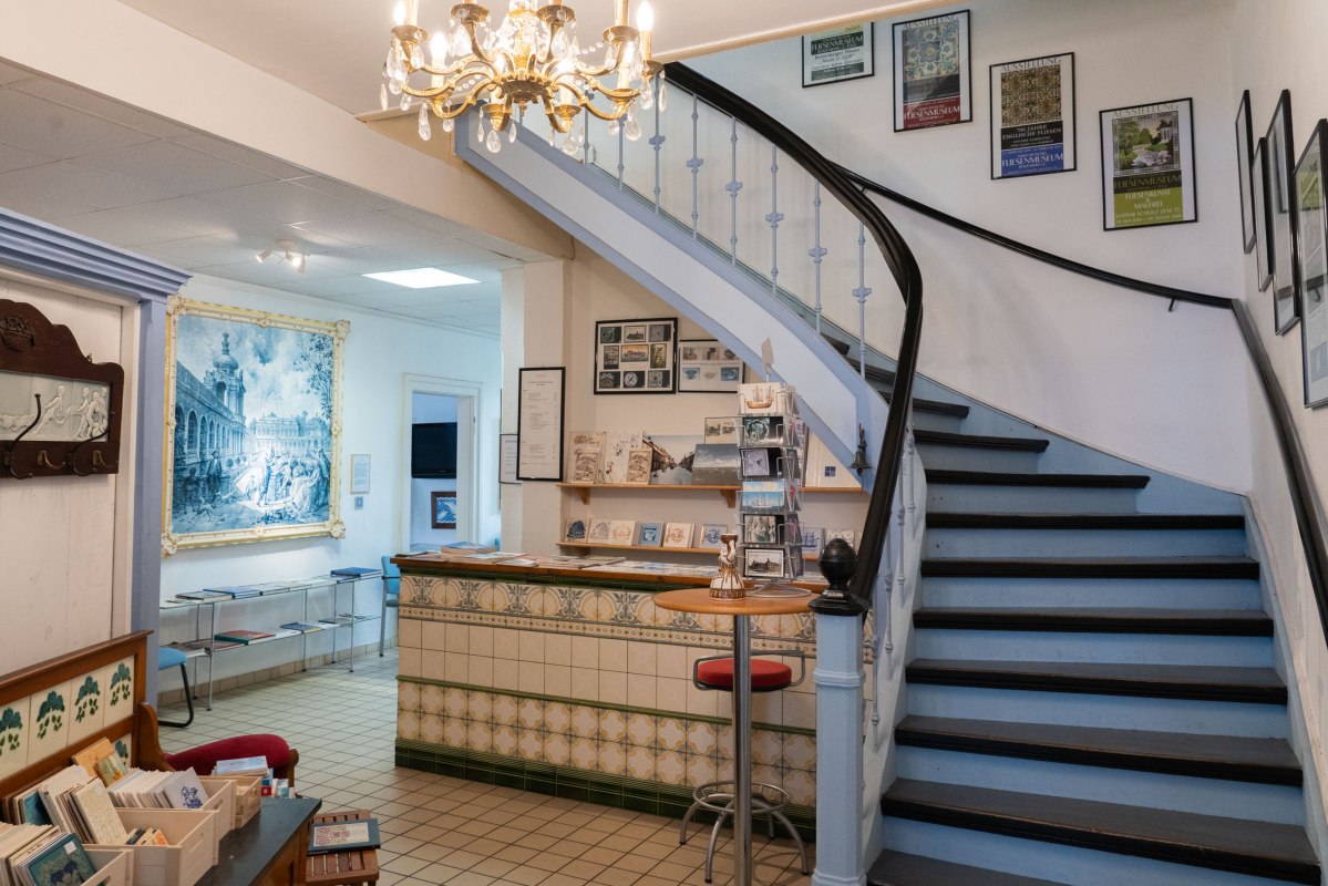 Cabinet exhibitions offer excursions into the diversity of the history of tile art up to the present day. // © Stadtinformation Boizenburg Elbe Cabinet exhibitions offer excursions into the diversity of the history of tile art up to the present day. // © Stadtinformation Boizenburg Elbe