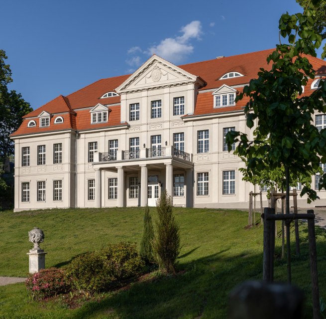 Schlosshotel Neustrelitz // © Schloss Neustrelitz / Bianka Pogadl Schlosshotel Neustrelitz // © Schloss Neustrelitz / Bianka Pogadl