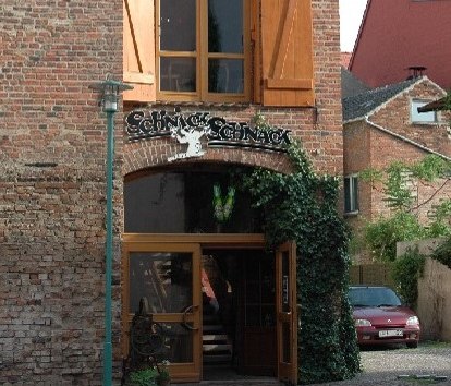 &copy; G&uuml;strow-Information