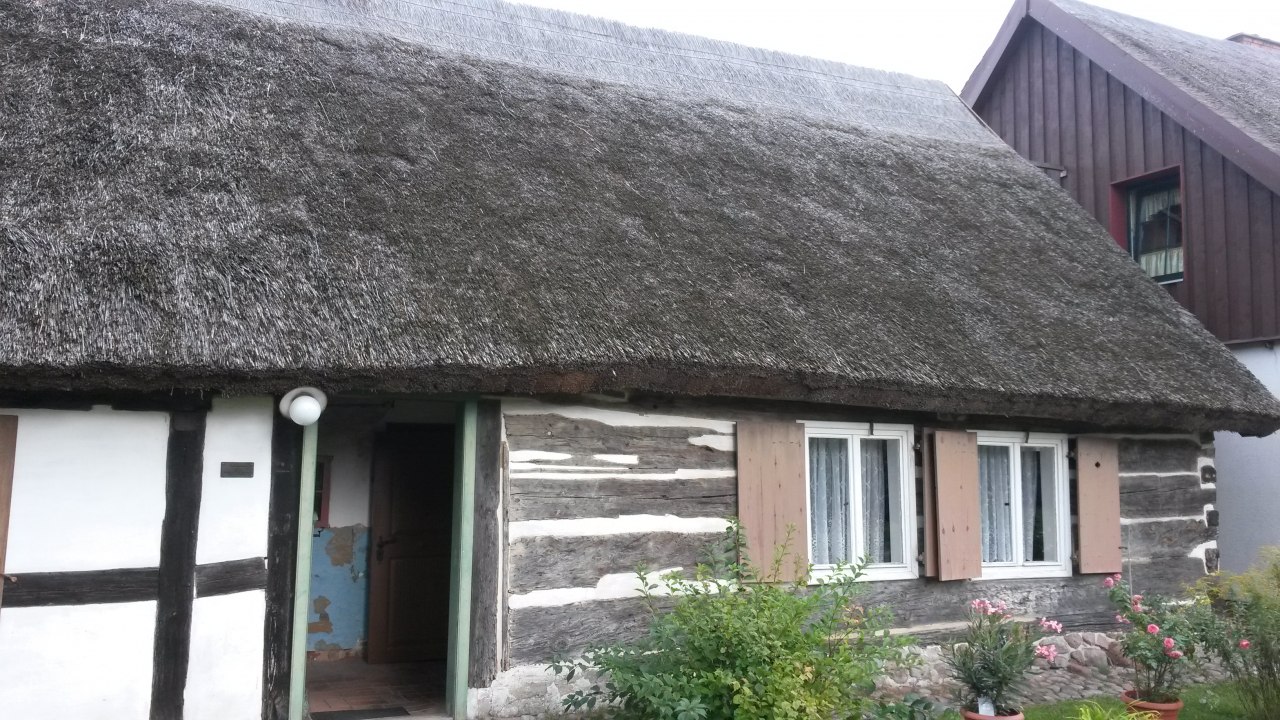 Een klein café nodigt je uit om te blijven hangen // © Angelika Michaelis Een klein café nodigt je uit om te blijven hangen // © Angelika Michaelis