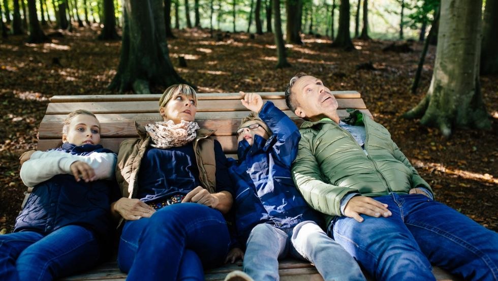 Relax loungers with space for the whole family. // © MV-T/Roth Relax loungers with space for the whole family. // © MV-T/Roth