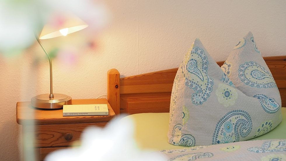 Onze vakantiewoningen in landhuisstijl // &copy; Ferienhof Hafflandsichten