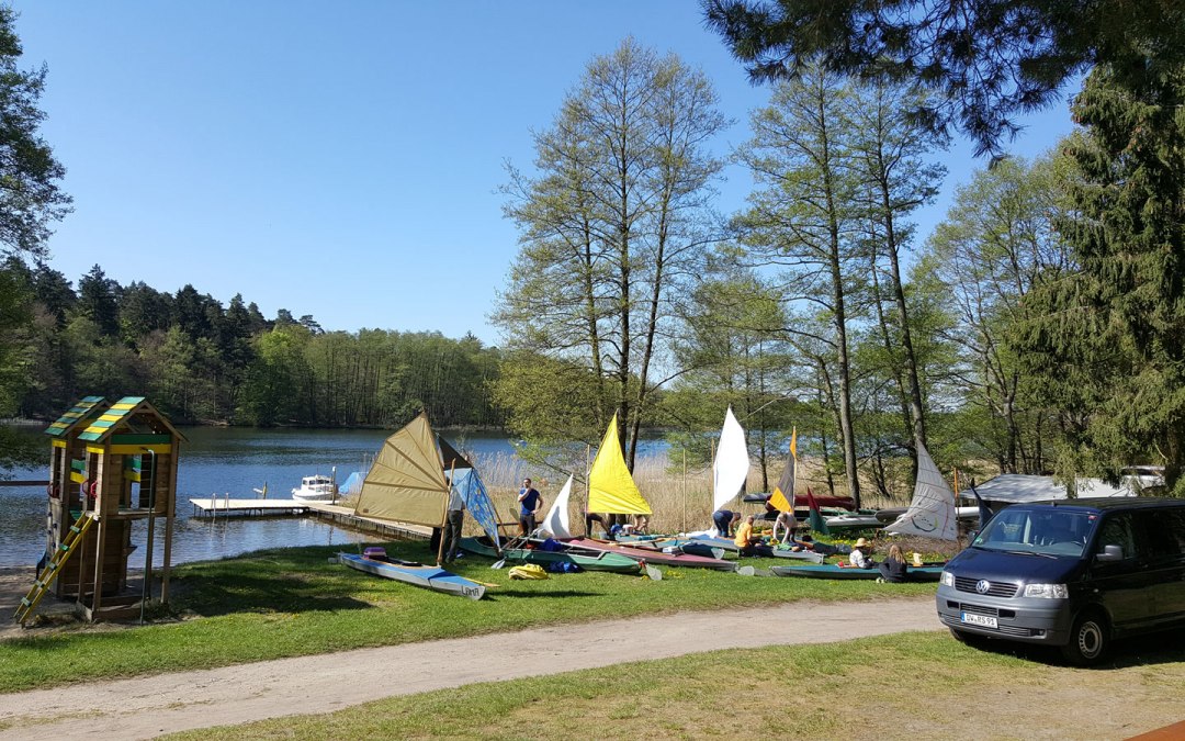 The folding boats gear up, © Diana Erdmann