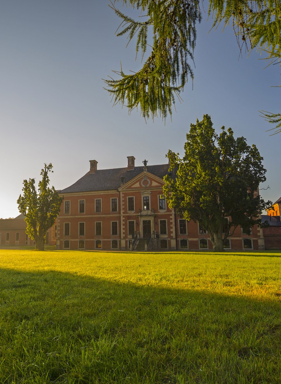 Kasteel Bothmer bij zonsopgang, © Allrich/SSGK M-V Kasteel Bothmer bij zonsopgang, © Allrich/SSGK M-V