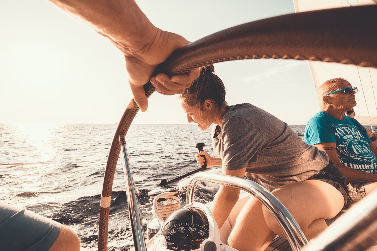 Active sailing trip on the Baltic Sea // &copy; Eric Beck