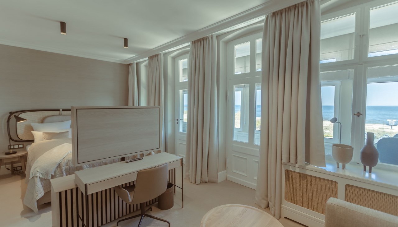 Apartament typu junior suite Loggia z widokiem na morze, © Strandhotel Ostende Apartament typu junior suite Loggia z widokiem na morze, © Strandhotel Ostende