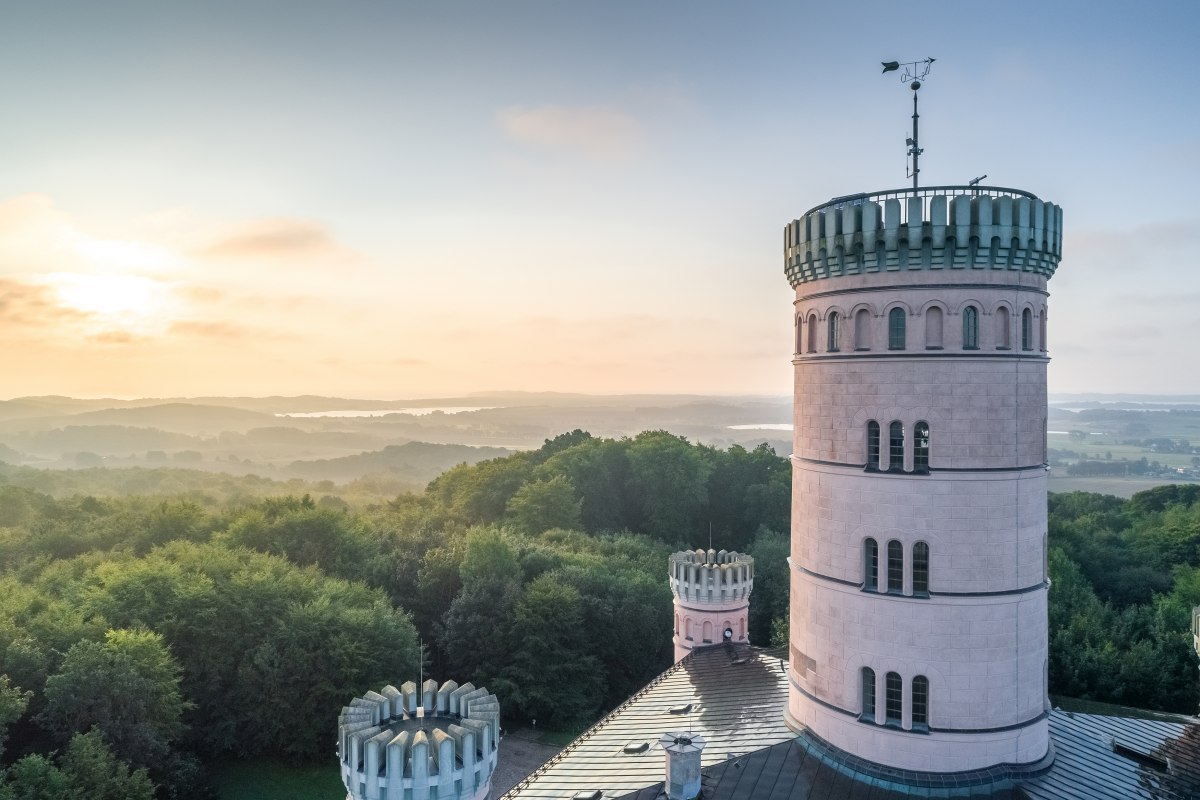 Wspaniały widok z domku myśliwskiego Granitz // © SSGK MV / Funkhaus Creative Wspaniały widok z domku myśliwskiego Granitz // © SSGK MV / Funkhaus Creative