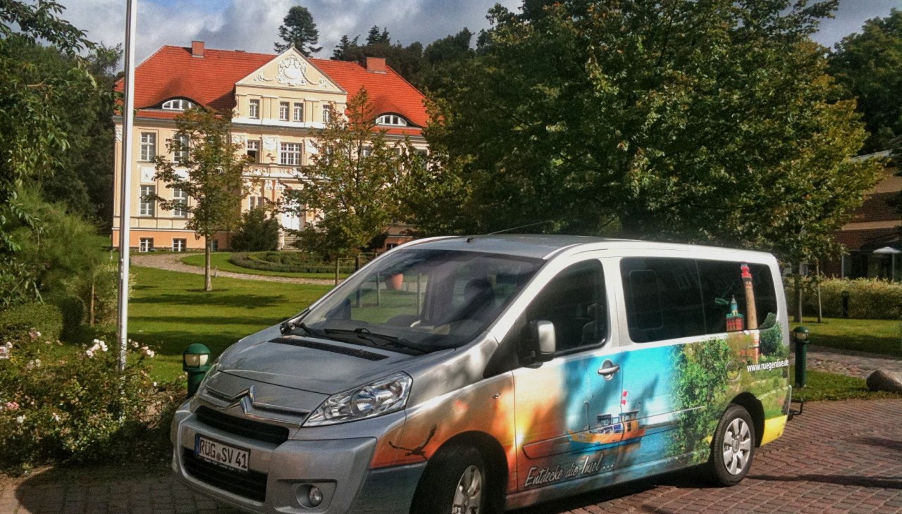 Wycieczka po posiadłości - posiadłość Neddesitz, &copy; Sven Vogel