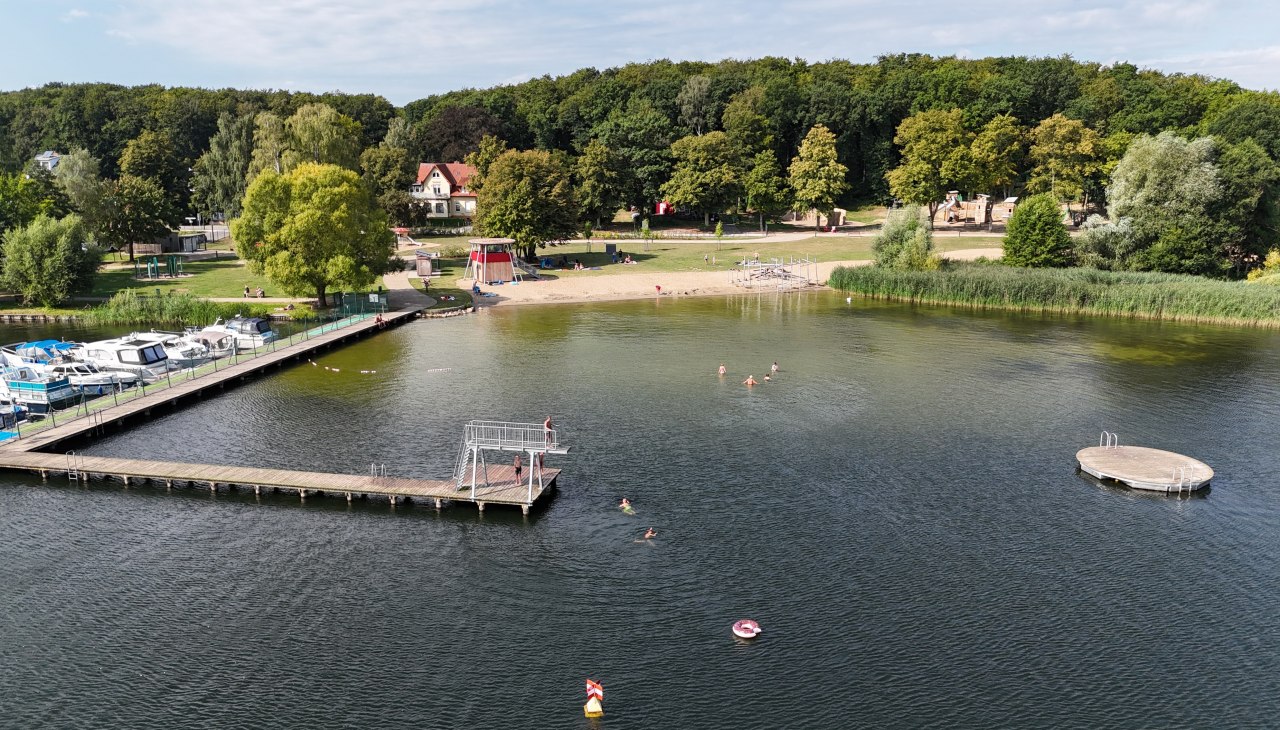 - Strandbad -malchow, &copy; Thomas Neske