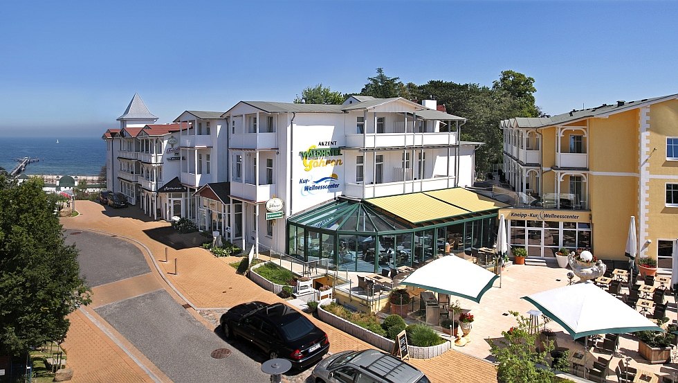 AKZENT Waldhotel Göhren op eiland Rügen direct aan het strand, © AKZENT Waldhotel Göhren GmbH