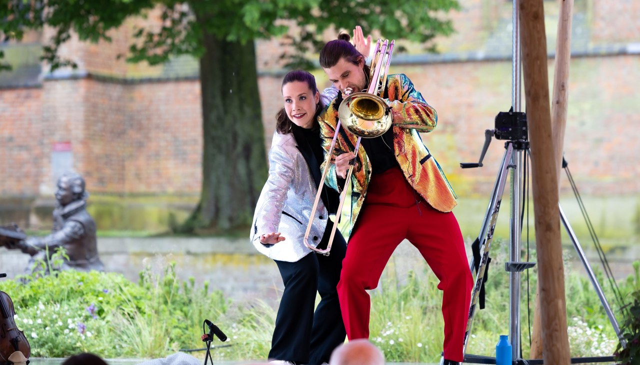 Whitsun party, &copy; Arndt Gl&auml;ser