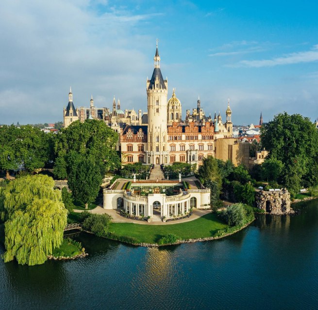 A bird's eye view of Schwerin Castle. // © MV-T/Gänsike A bird's eye view of Schwerin Castle. // © MV-T/Gänsike