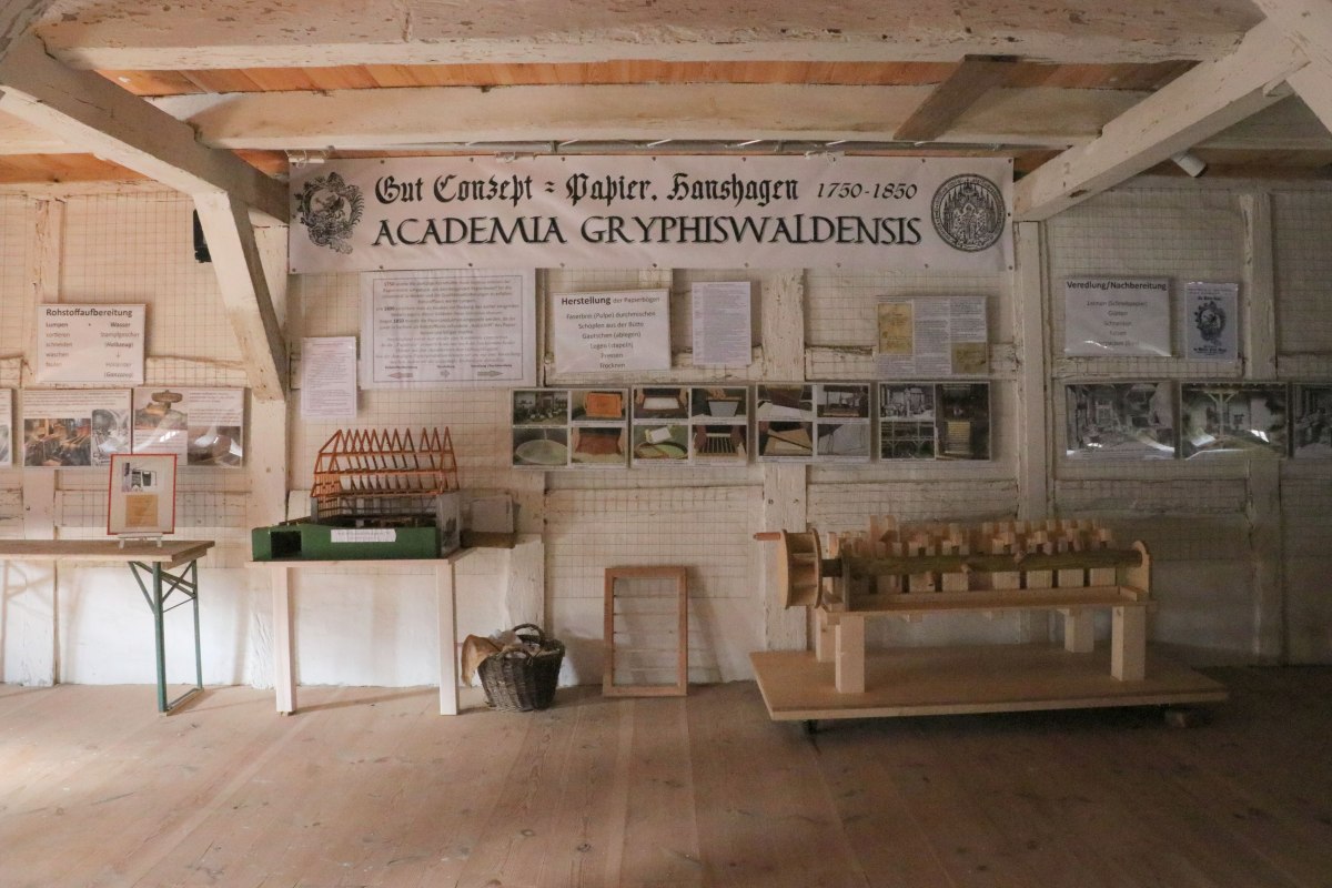 "100 years of the Hanshagen paper mill" // © Oskar Gladis, Verein Wassermühle Hanshagen e.V. "100 years of the Hanshagen paper mill" // © Oskar Gladis, Verein Wassermühle Hanshagen e.V.