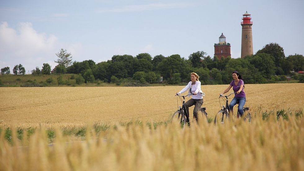 De Windland Wittow met Kaap Arkona biedt fietsers ideale omstandigheden voor gevarieerde tochten., © Tourismuszentrale Rügen
