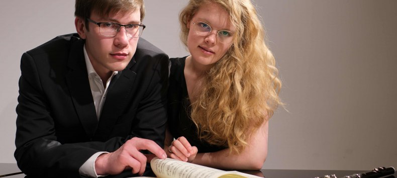 Meret Louisa Vogel (flute) and Stefan M&ouml;bius (piano) // &copy; Matthias Ellinger