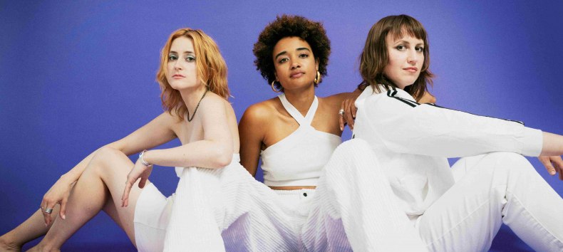 &copy; &copy; Suzanne de Carasco