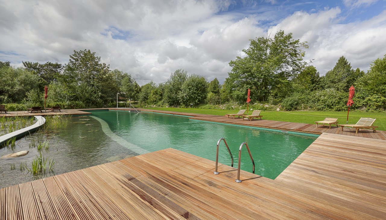 Natuurlijke vijver.mwe, © Hotel Gutshaus Parin