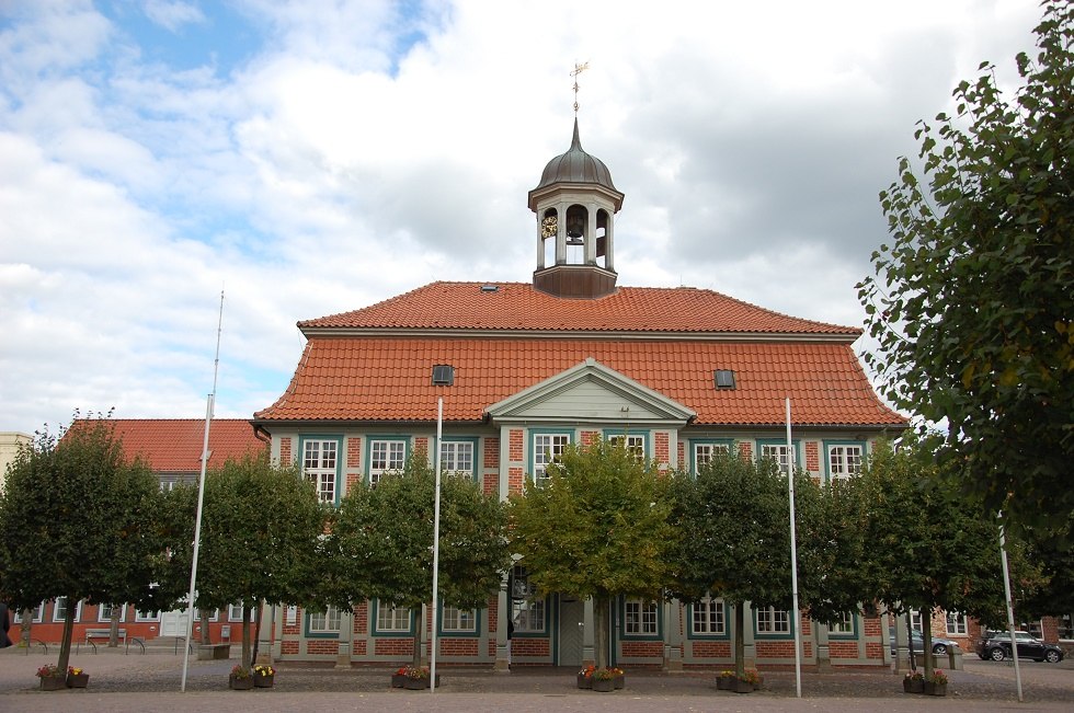 Ratusz w Boizenburgu jest jednym z najważniejszych przykładów barokowej architektury szachulcowej., © Gabriele Skorupski