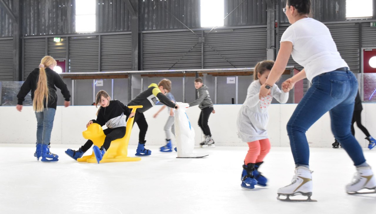 Ice skating at any time of the year!, © Kultur- und Sportring e.V.