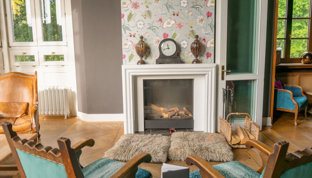 Pokój kominkowy w zamku Basthorst, © Schloss Basthorst/Birgit Kaulfuss