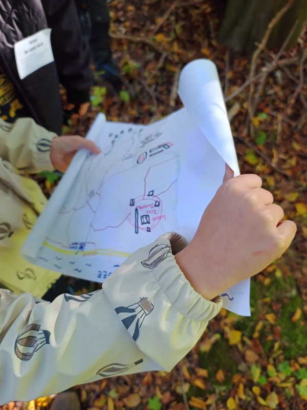 Child with map, &copy; Nationalparkamt Vorpommern