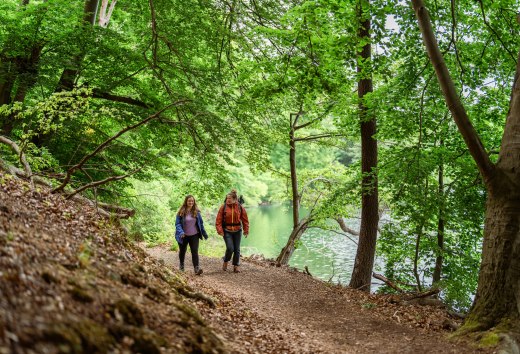 907 kilometer door de natuurparken van Mecklenburg-Vorpommern: Het natuurparkpad biedt ongelooflijk veel afwisseling en is perfect voor nieuwkomers. Marie en Linda gaan op pad!, © TMV/Gross
