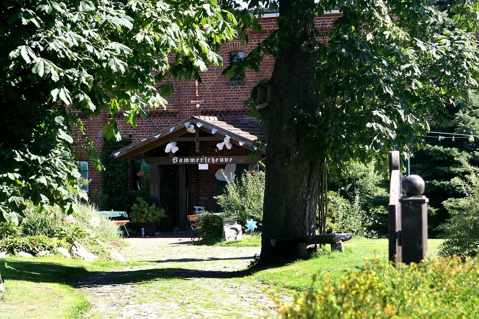Ingang naar de schuur // © Sabrina Wittkopf-Schade Ingang naar de schuur // © Sabrina Wittkopf-Schade