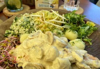 Polnisches Mittagessen direkt an der Promenade. // &copy; Sarah Stuth