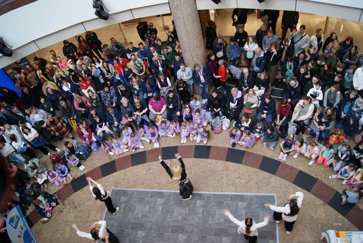 We are delighted that many dance groups will be taking part again this year and will be shaping the day of action with their energy., © J.Martens We are delighted that many dance groups will be taking part again this year and will be shaping the day of action with their energy., © J.Martens