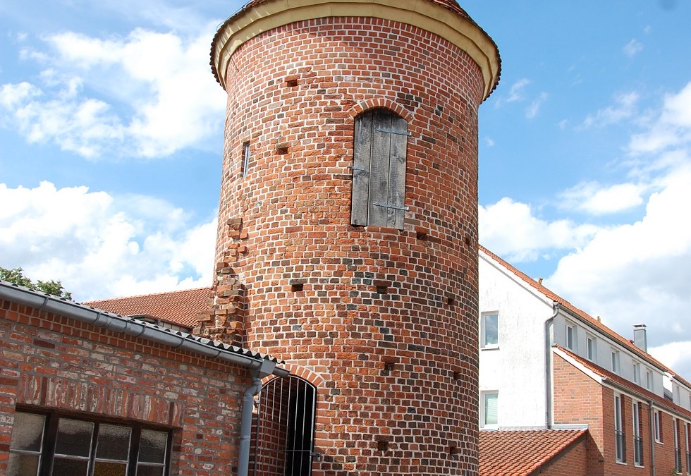Het gebouw dat bekend staat als de Hunger Tower staat in de Wallstraße., © Gabriele Skorupski