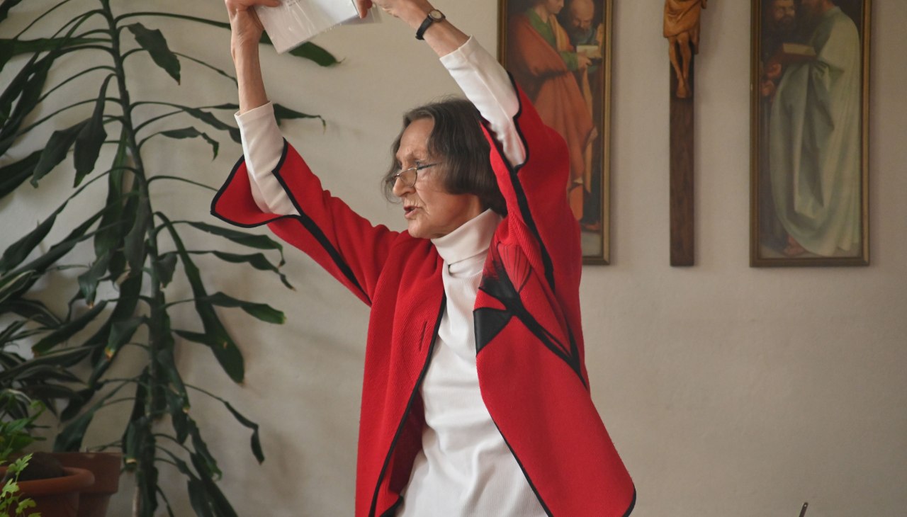 Karin Liersch tijdens een lezing in 2024, © Sabrina Lampe/Förderkreis Kirche Damshagen