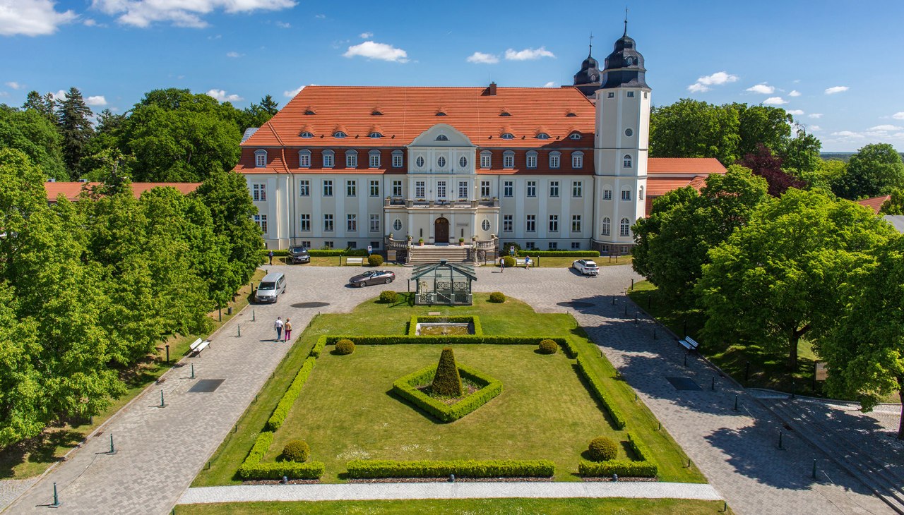 Buitenaanzicht - Schloss Fleesensee, © Schloss Fleesensee