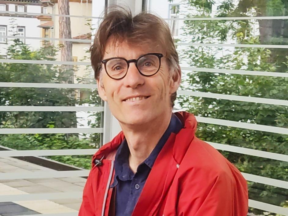 Lässt die Wegscheider-Orgel in Pinnow zu ihrem vierten Geburtstag erklingen: Domorganist Christian Skobowsky // © Sabine Reisener Lässt die Wegscheider-Orgel in Pinnow zu ihrem vierten Geburtstag erklingen: Domorganist Christian Skobowsky // © Sabine Reisener