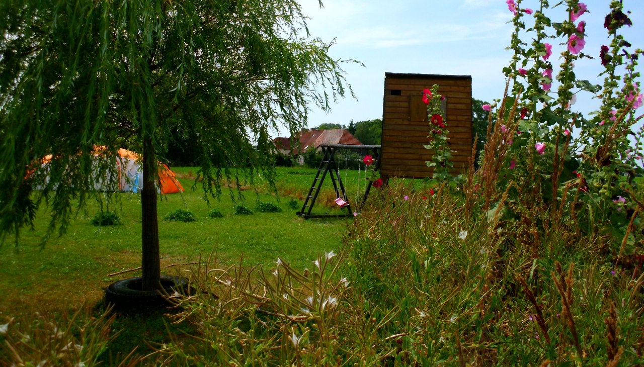 Huśtawki i domek na drzewie, © Lindner