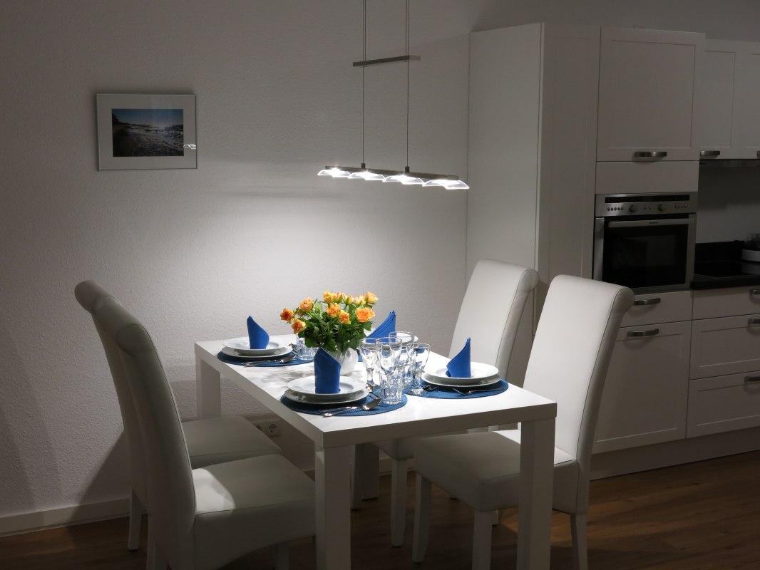 Cozy get-together in the vacation apartment Schwalbennest in Juliusruh, &copy; Cordula Schubert