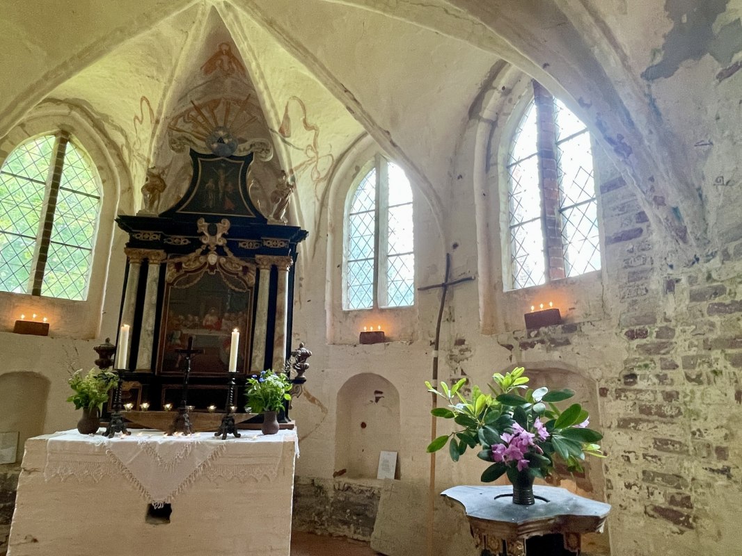 Ołtarz // © Freundeskreis Kirche zu Landow e.V. Ołtarz // © Freundeskreis Kirche zu Landow e.V.