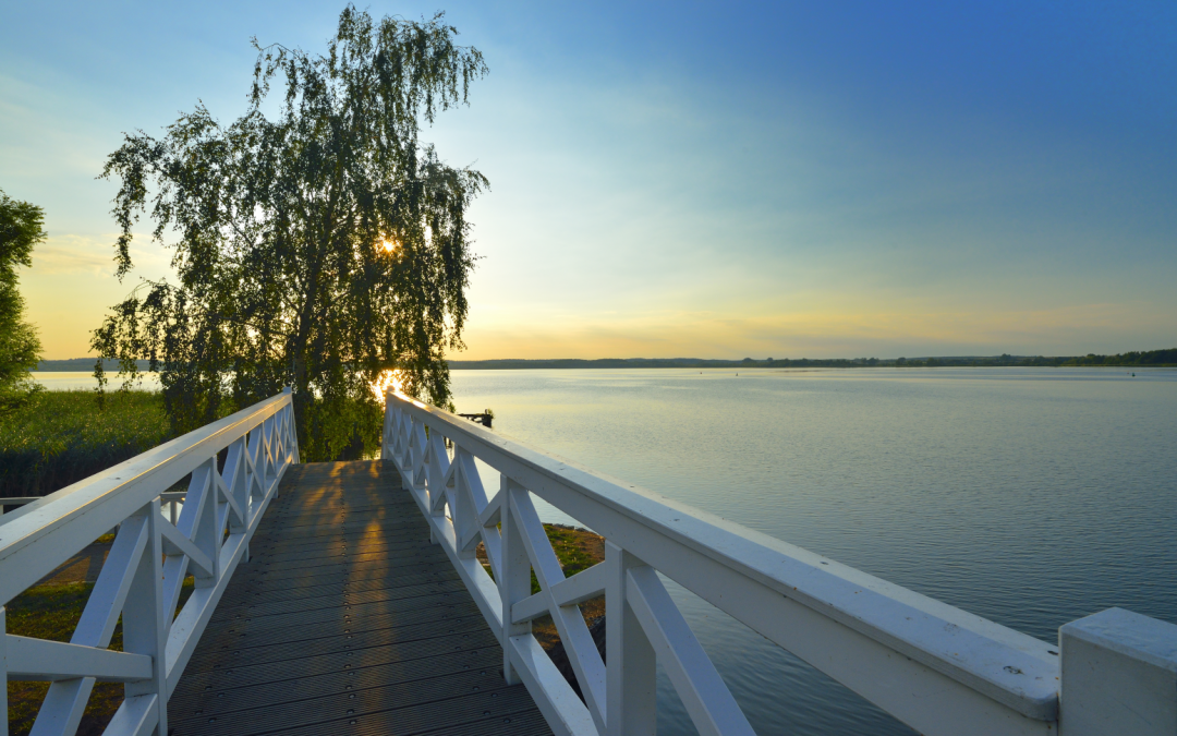 2025-03-27 13_29_26-Weiße Brücke.jpg - IrfanView (Zoom_ 1567 x 1046), © Stadt Neustrelitz