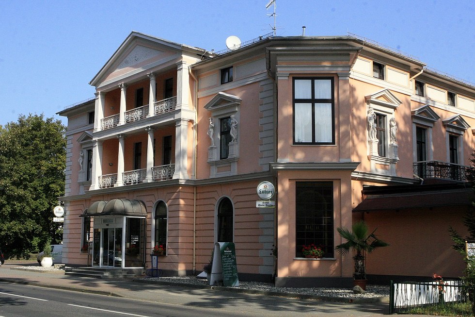 Buitenaanzicht van het hotel, © Sabrina Wittkopf-Schade