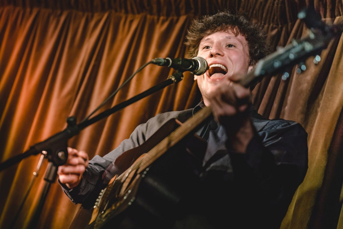 &copy; K&uuml;nstler