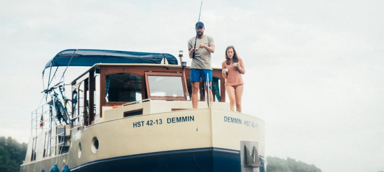 Reizen met een woonboot op het Mirower See meer. Een perfecte plek om te vissen. // © MV-T/Gänsicke Reizen met een woonboot op het Mirower See meer. Een perfecte plek om te vissen. // © MV-T/Gänsicke