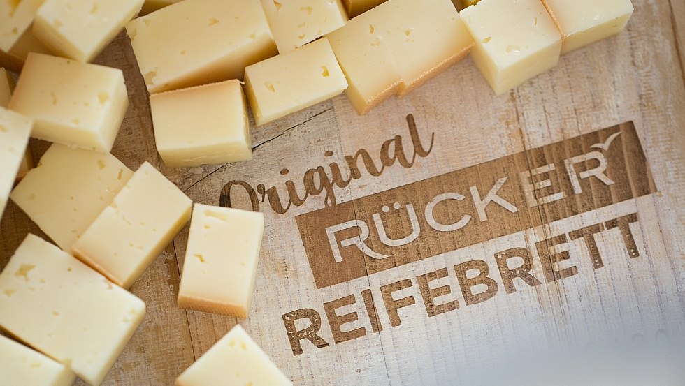 Our specialties mature in Wismar on noric spruce wood, © Rücker GmbH