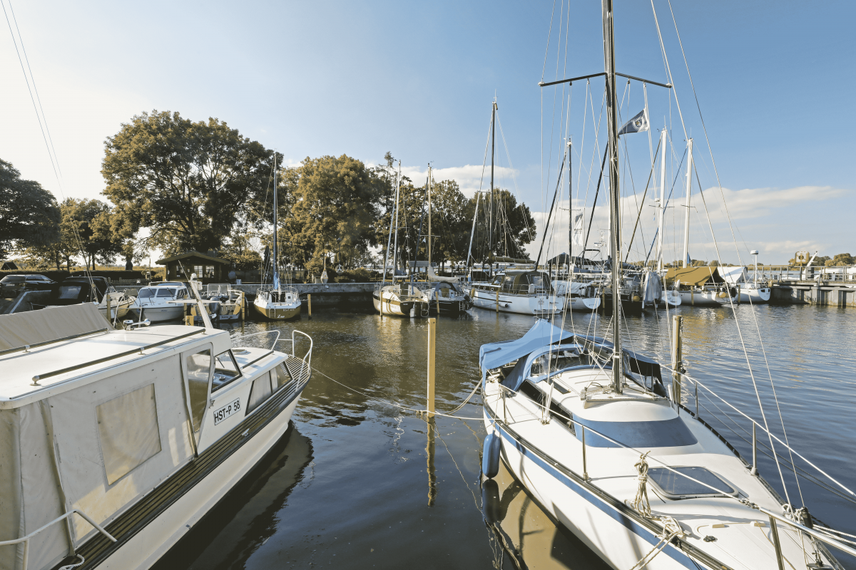 Boten bij de aanlegsteiger, © TMV/Gohlke Boten bij de aanlegsteiger, © TMV/Gohlke