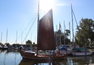 Alwin Harder's Zeesenboot at the small harbor in the resort town of M&ouml;nkebude, &copy; TVV/Spittel