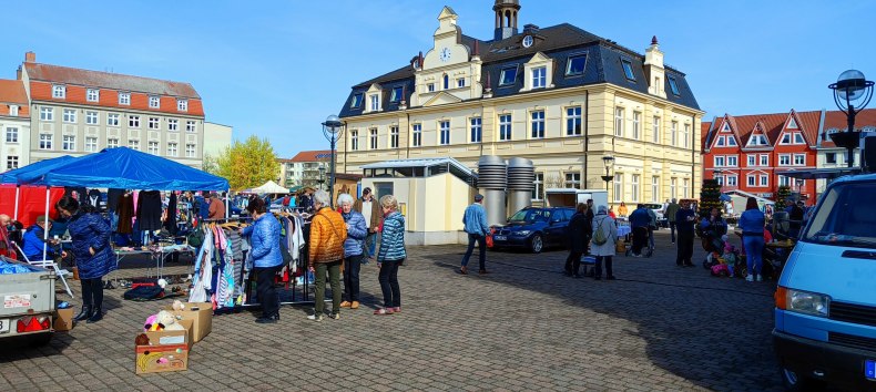 Demmin market, &copy; Hansestadt Demmin