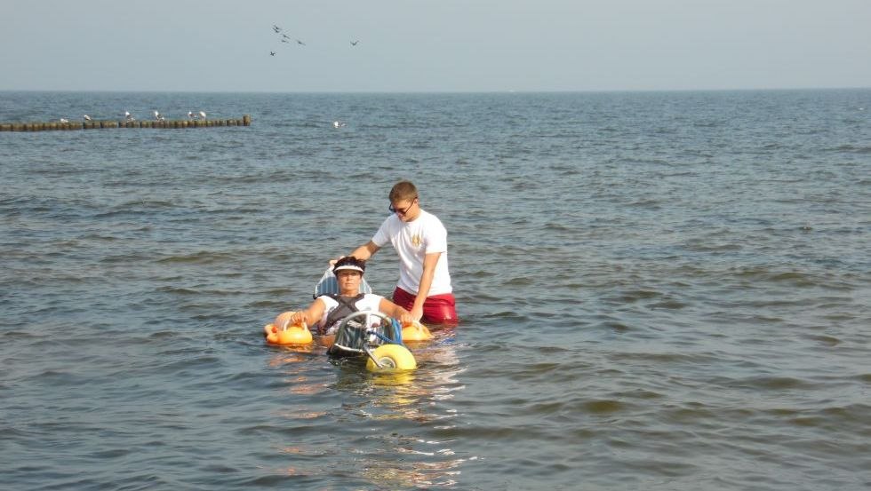 Experience the Baltic Sea near Koserow with a beach wheelchair // © Kurverwaltung Koserow Experience the Baltic Sea near Koserow with a beach wheelchair // © Kurverwaltung Koserow