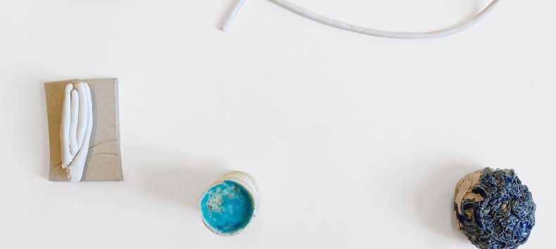 Mehrteilig, Keramik, 62 x 50 cm // &copy; Dana JES