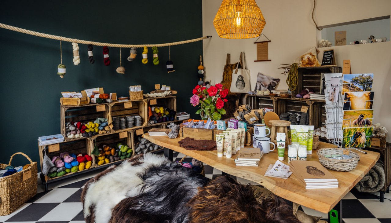 Winkel op, © calling sheep