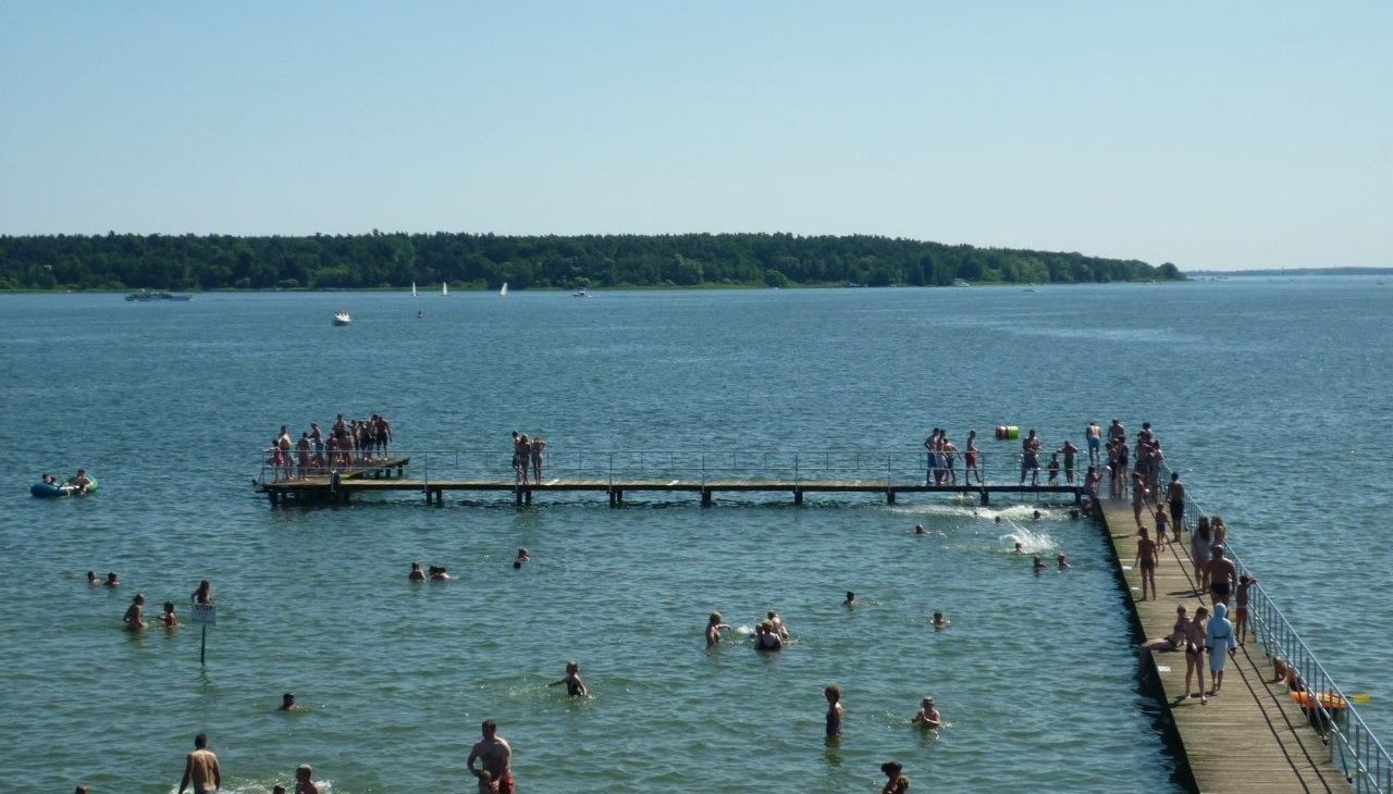 Most kąpielowy Volksbad, © Stadt Waren (Müritz) Most kąpielowy Volksbad, © Stadt Waren (Müritz)